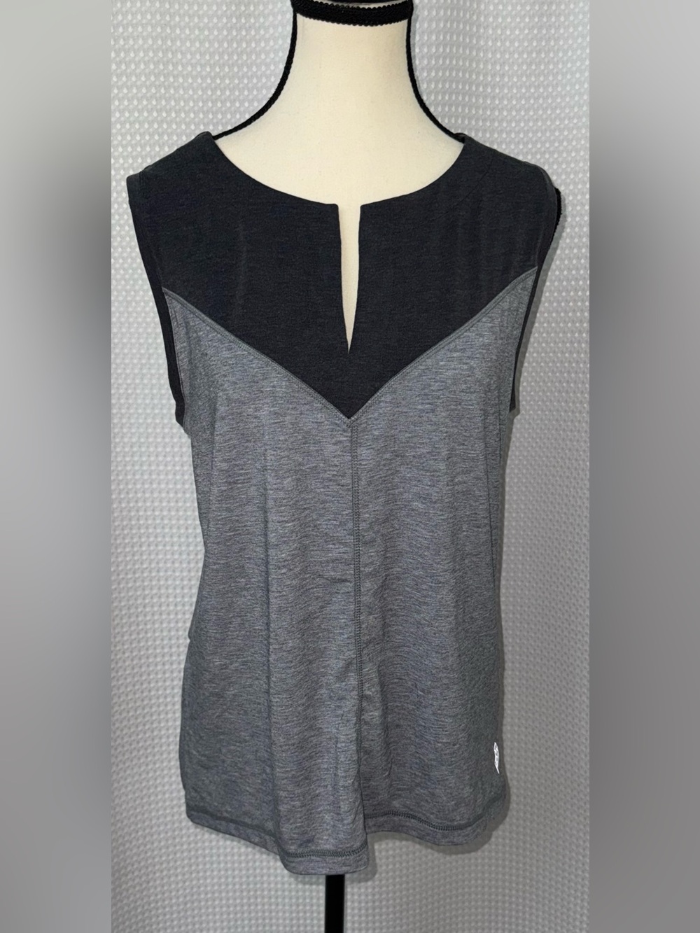 Indygena‎ Sleeveless High Low Top Size Medium - Gray Black